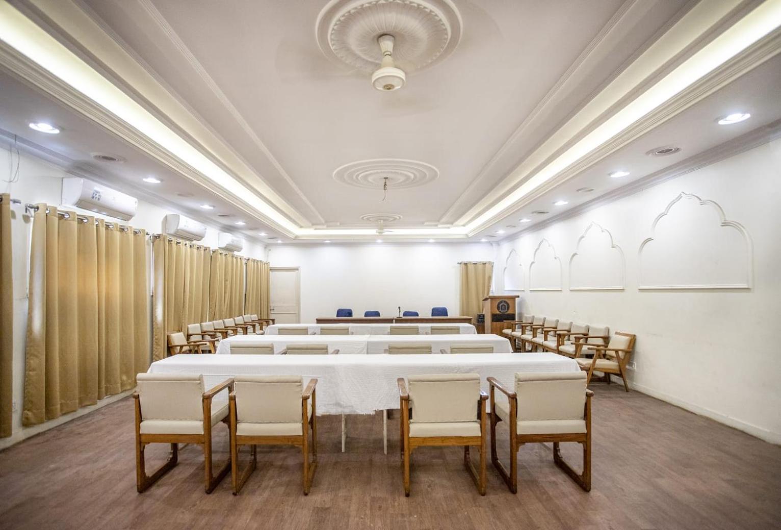 FabHotel Pink Palace Sindhi Camp Jaipur Bagian luar foto