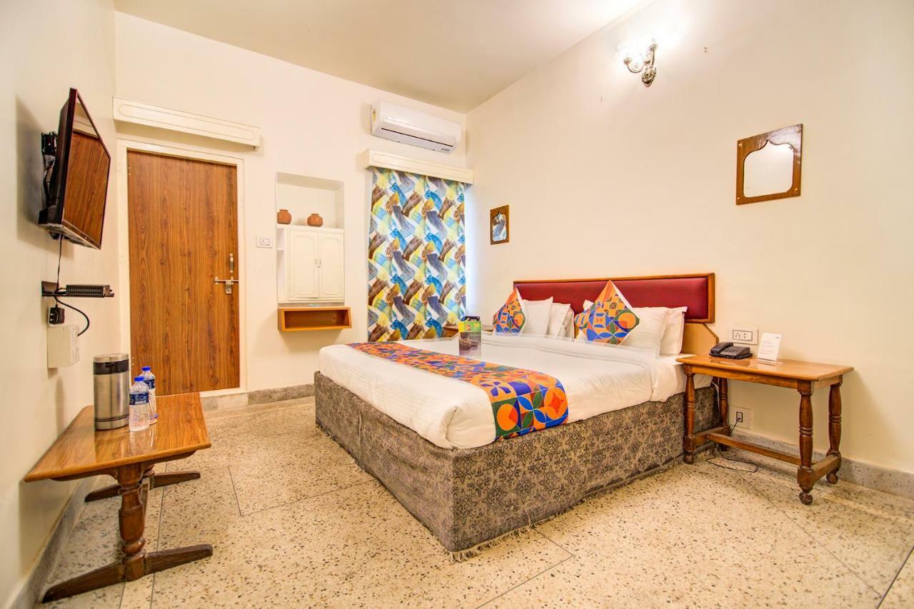 FabHotel Pink Palace Sindhi Camp Jaipur Bagian luar foto